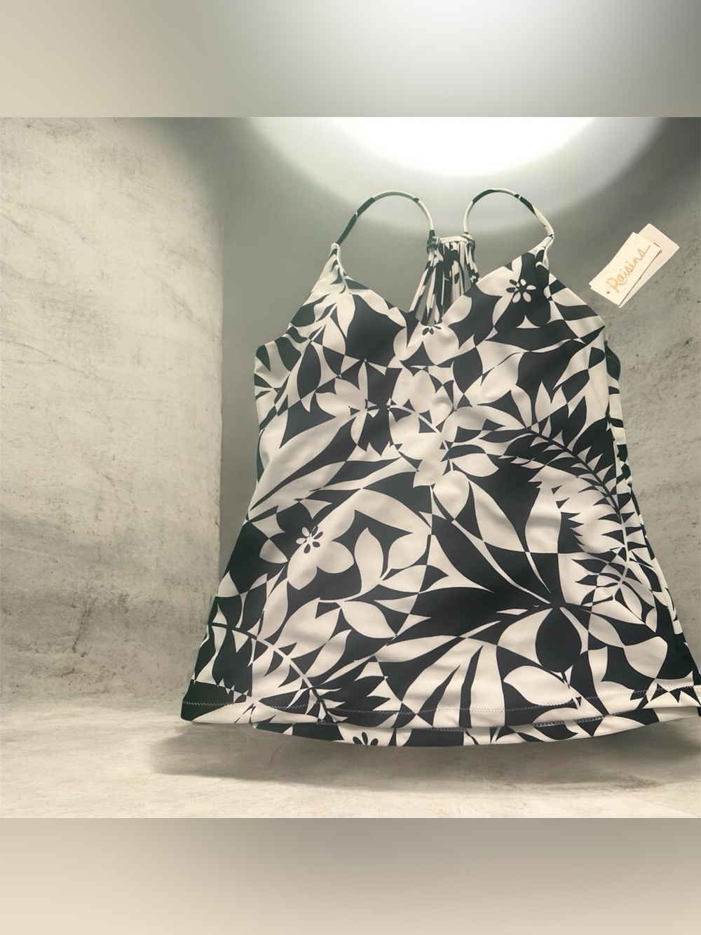 Raisins Black and White Floral Tankini Top